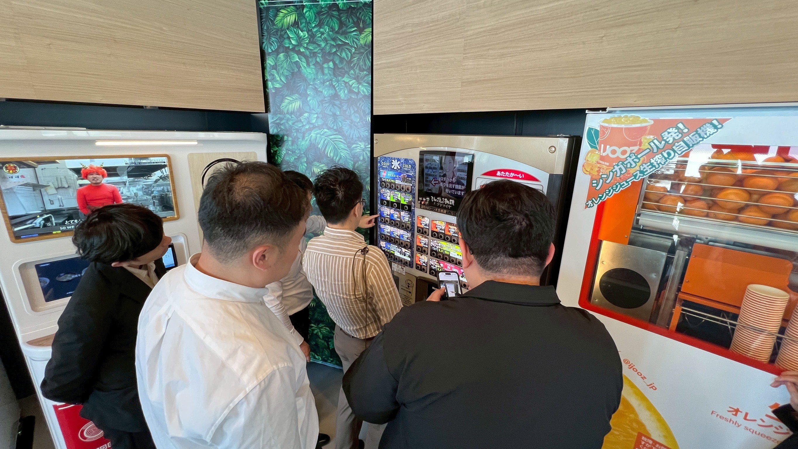 銓幻元科技冷凍微波販賣機部署於日本高速公路休息站